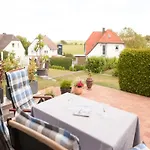 Sonnige In Mit Garten