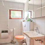 Sonnige In Mit Garten Lägenhet *