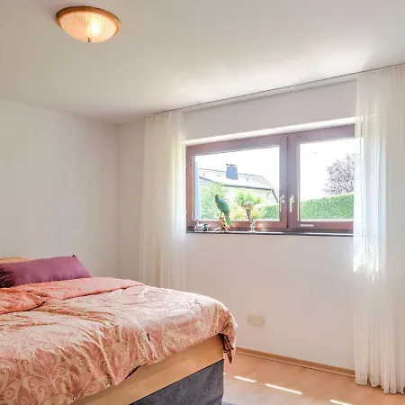 Appartement Sunny Flat In With Garden