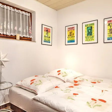 Apartamento Sonnige In Mit Garten *