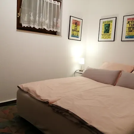 Sonnige In Mit Garten *