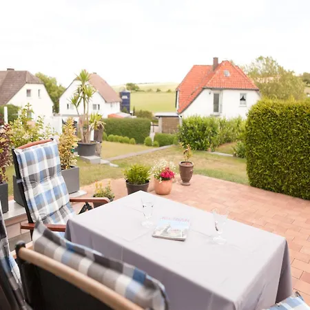 Sonnige In Mit Garten