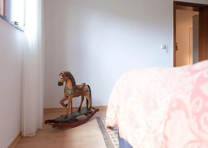 Sonnige In Mit Garten *