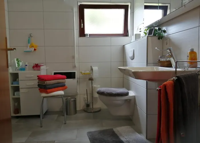 Sonnige In Mit Garten Apartamento