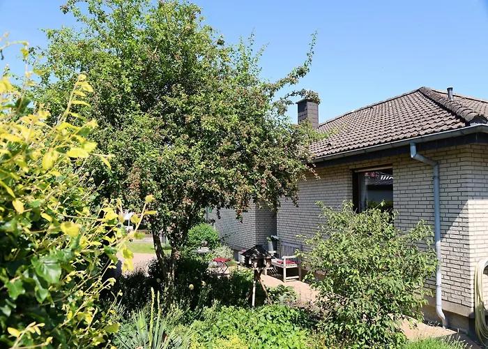 Sonnige In Mit Garten